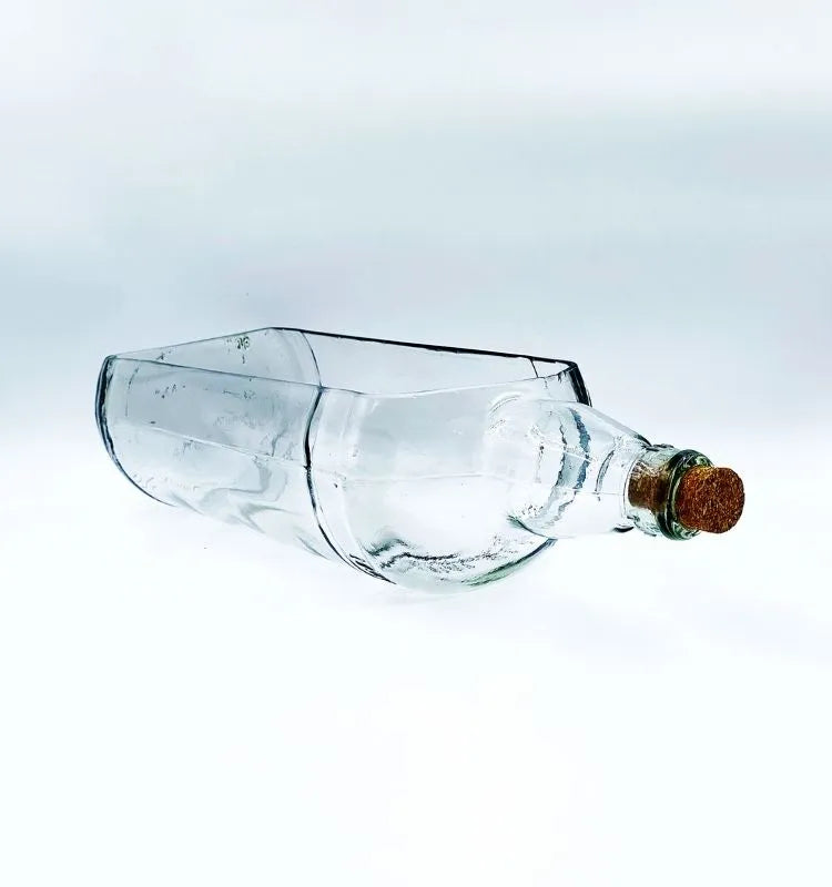 Imperial Blue 2-liter glass bottle Platter