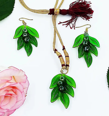 Handcrafted Green glass Leaf Jewelry Set