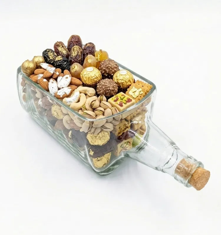 Close-up of the serving platter showing its visible glass design and finish.